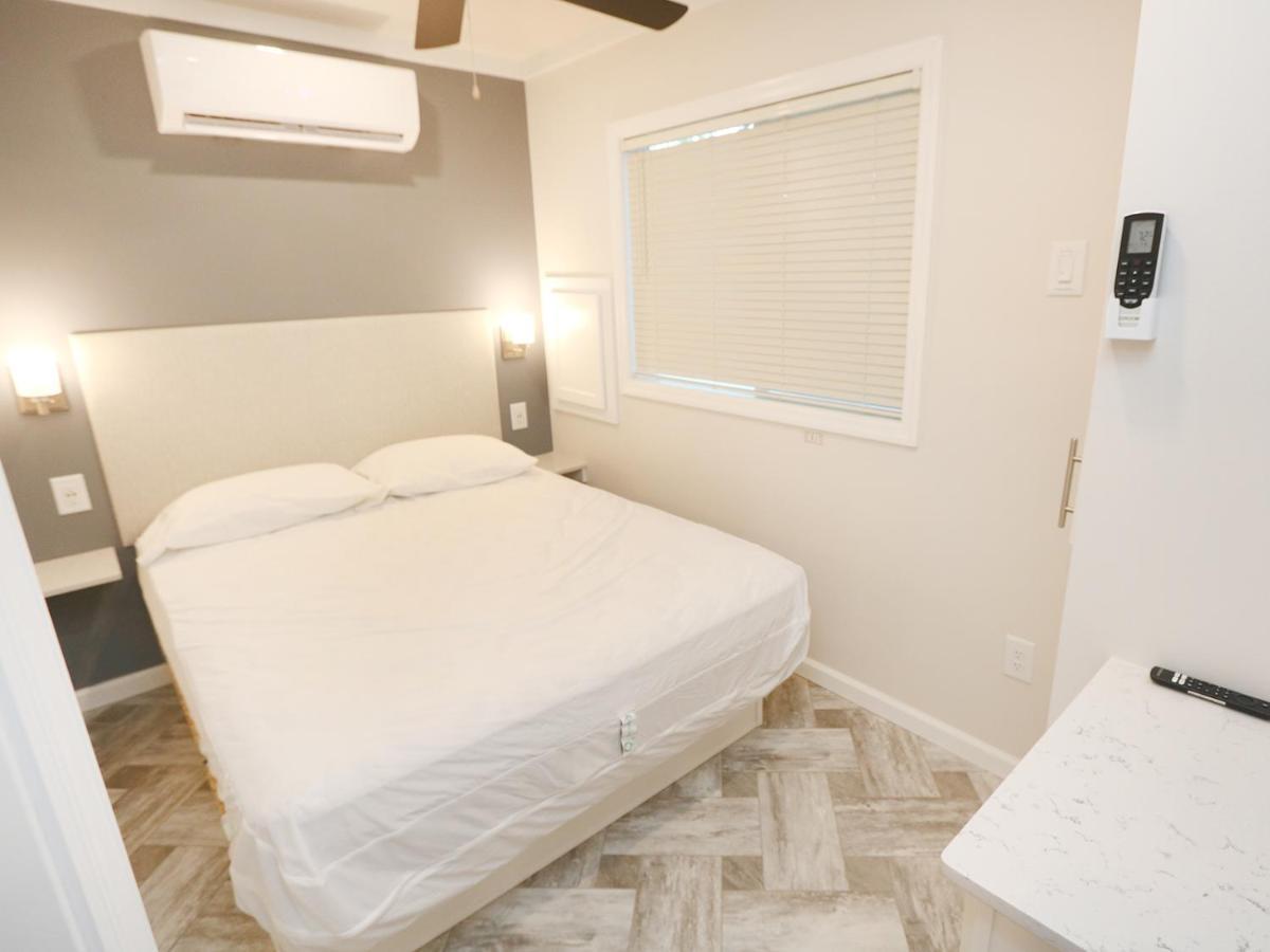 Two-Bedroom House,1473412960:JPEG